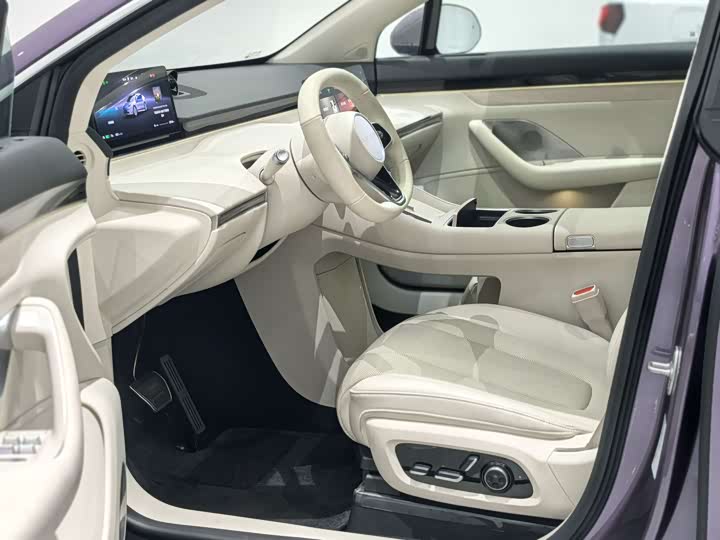 Фото 7 - Luxeed R7