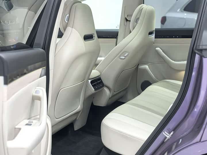 Фото 8 - Luxeed R7