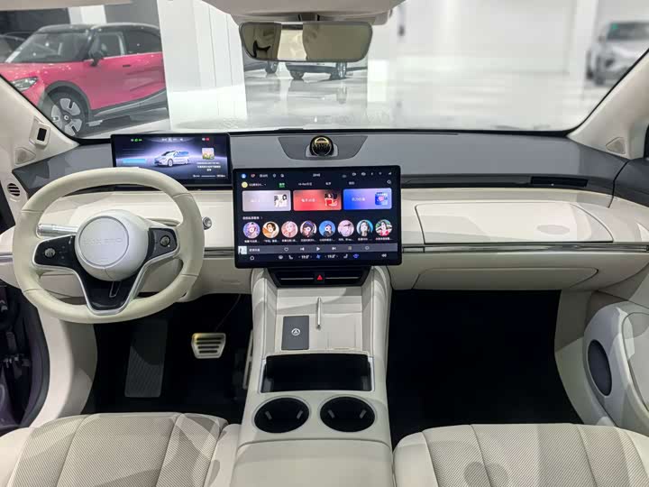 Фото 9 - Luxeed R7