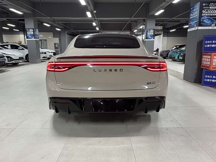 Фото 7 - Luxeed S7