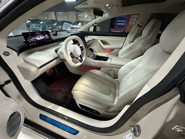 Фото 9 - Luxeed S7