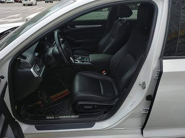 Фото 15 - Honda Inspire