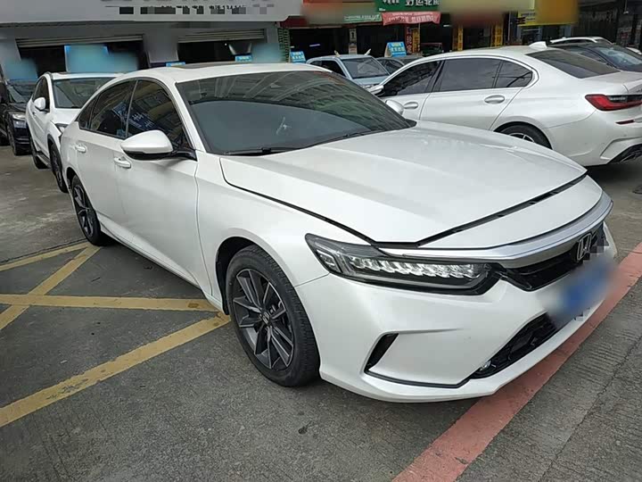 Фото 4 - Honda Inspire