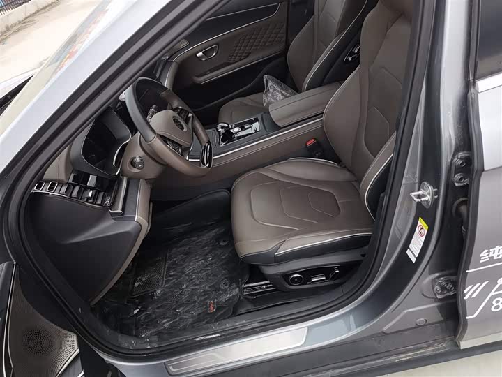 Фото 15 - BYD Han