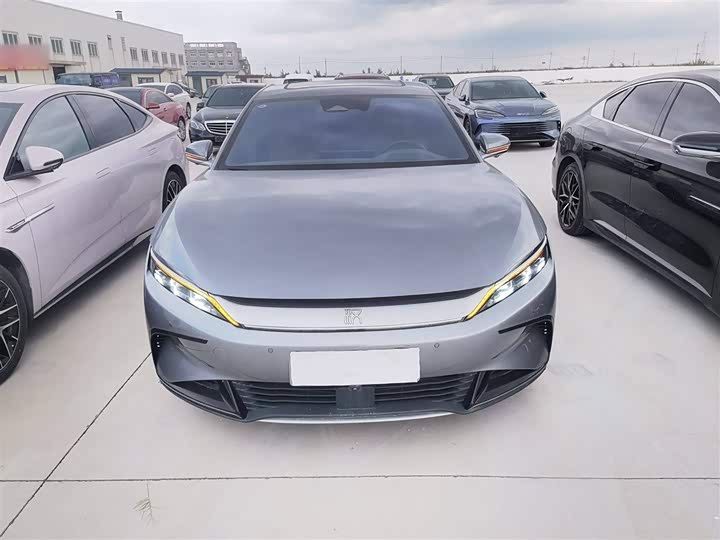 Фото 3 - BYD Han