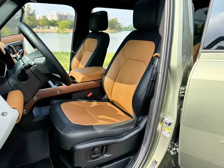 Фото 4 - Land Rover Defender