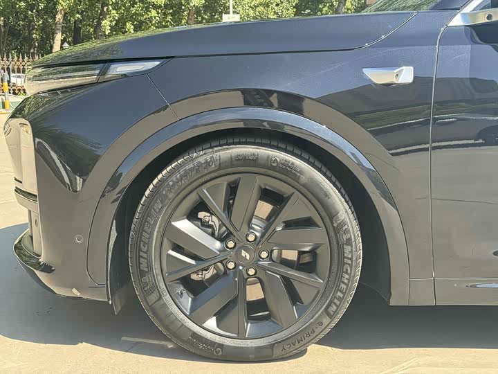 Фото 14 - LiXiang L7