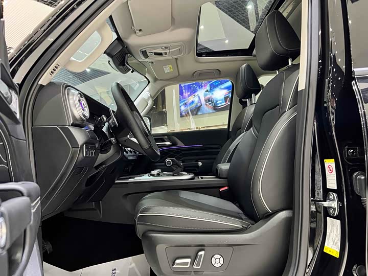 Фото 4 - Tank 300