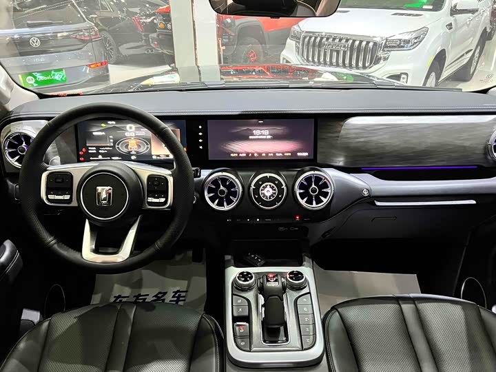 Фото 6 - Tank 300