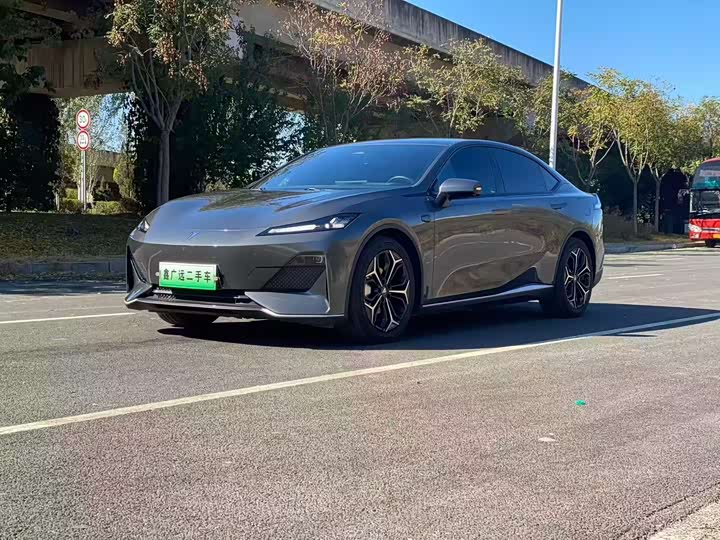 Фото 2 - Changan Deepal SL03