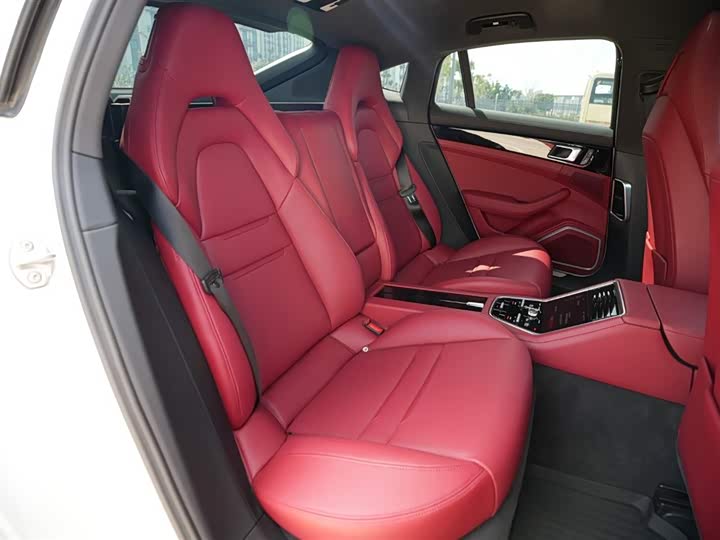 Фото 12 - Porsche Panamera