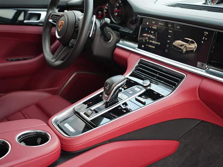 Фото 15 - Porsche Panamera