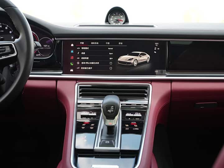 Фото 16 - Porsche Panamera