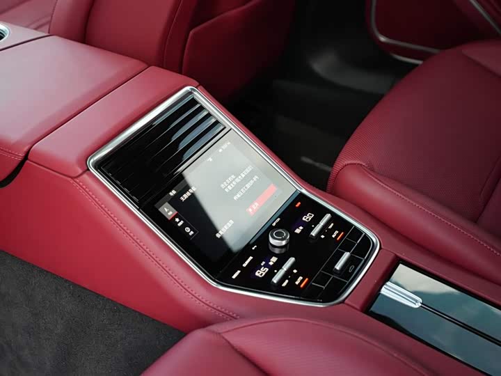 Фото 20 - Porsche Panamera