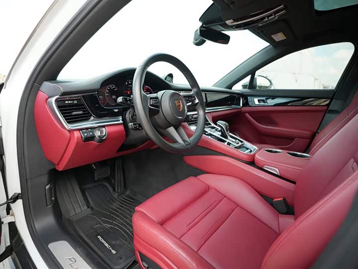 Фото 4 - Porsche Panamera