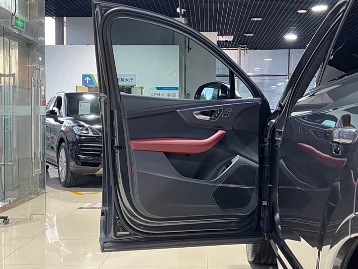 Фото 11 - Audi SQ7