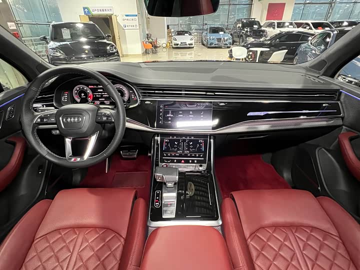 Фото 20 - Audi SQ7