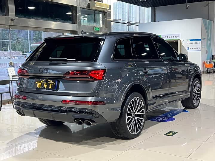 Фото 4 - Audi SQ7