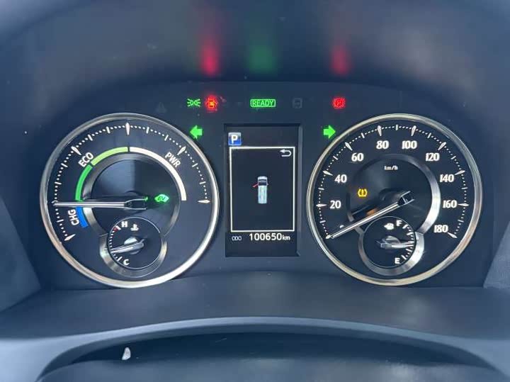 Фото 4 - Toyota Alphard