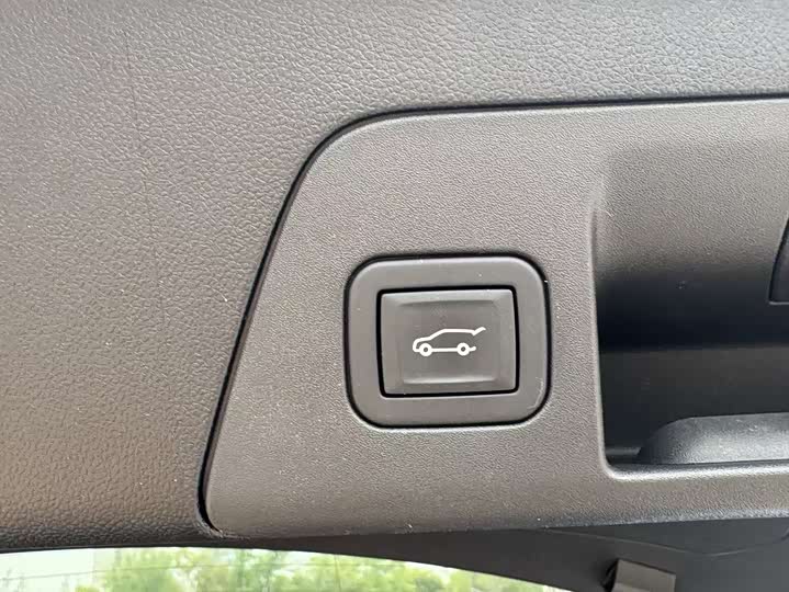 Фото 18 - Buick Envision Plus