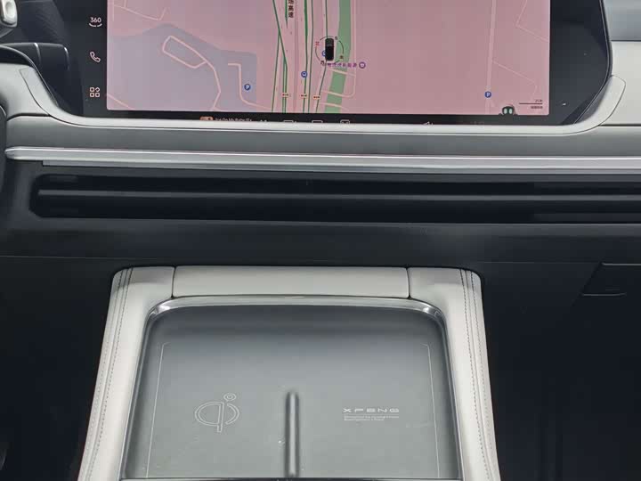 Фото 10 - XPeng P7