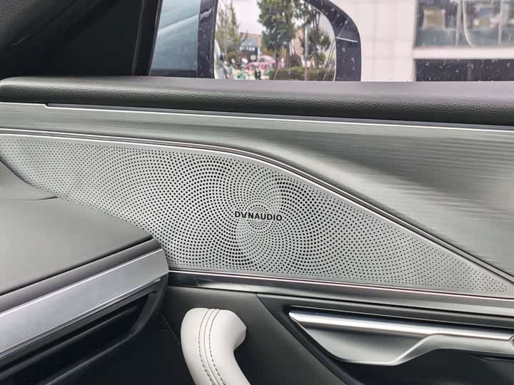 Фото 7 - XPeng P7