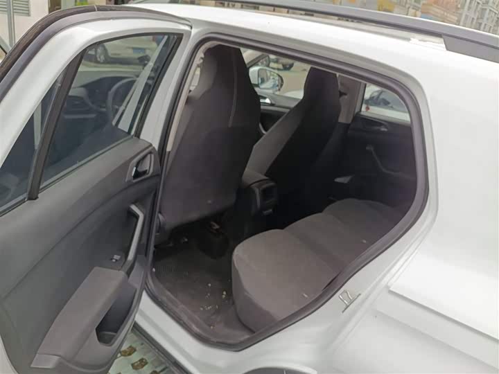 Фото 15 - Volkswagen T-Cross