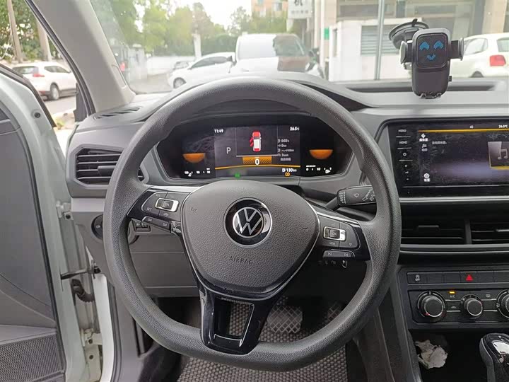 Фото 3 - Volkswagen T-Cross