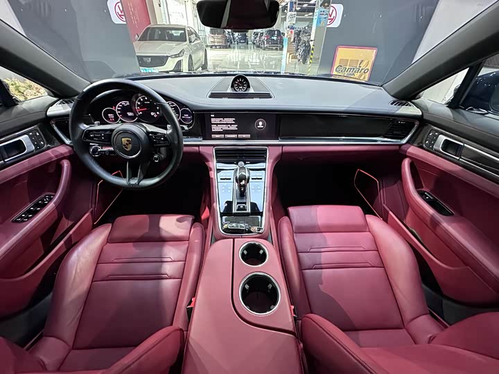 Фото 20 - Porsche Panamera