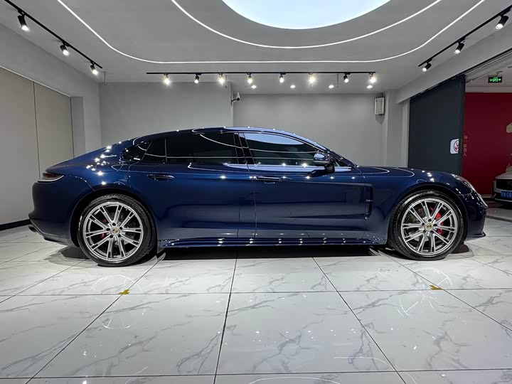 Фото 6 - Porsche Panamera