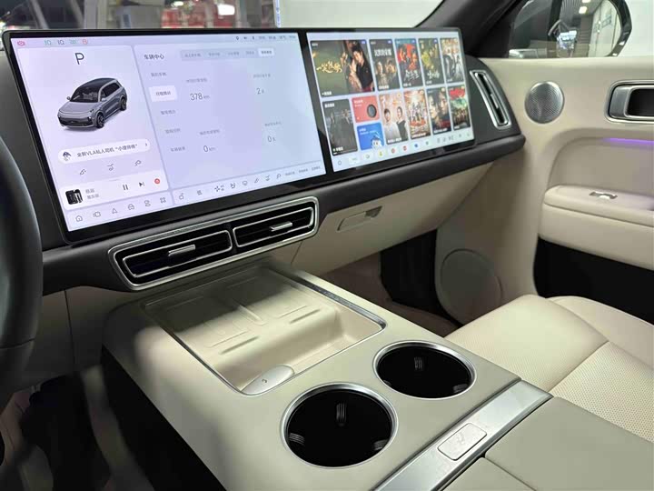 Фото 22 - LiXiang L9