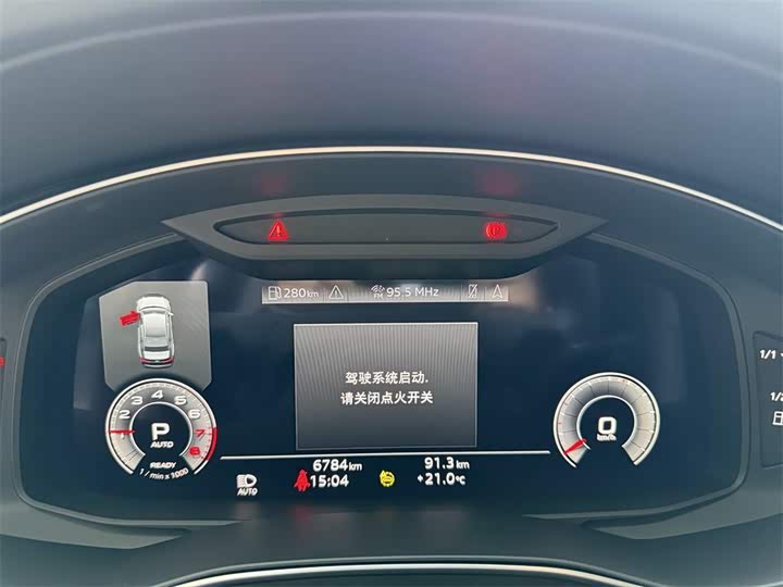 Фото 10 - Audi A6L