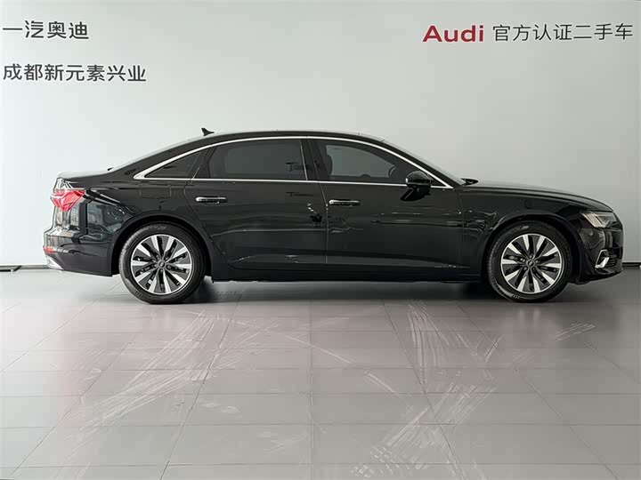 Фото 3 - Audi A6L