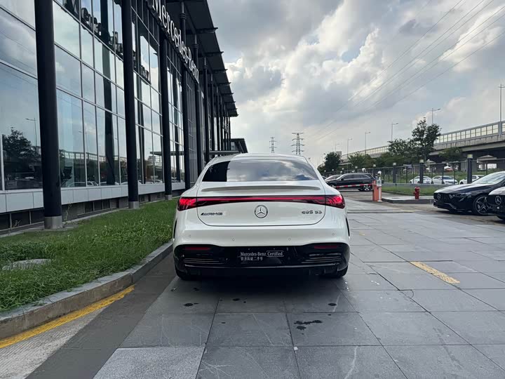 Фото 8 - Mercedes-Benz EQS AMG