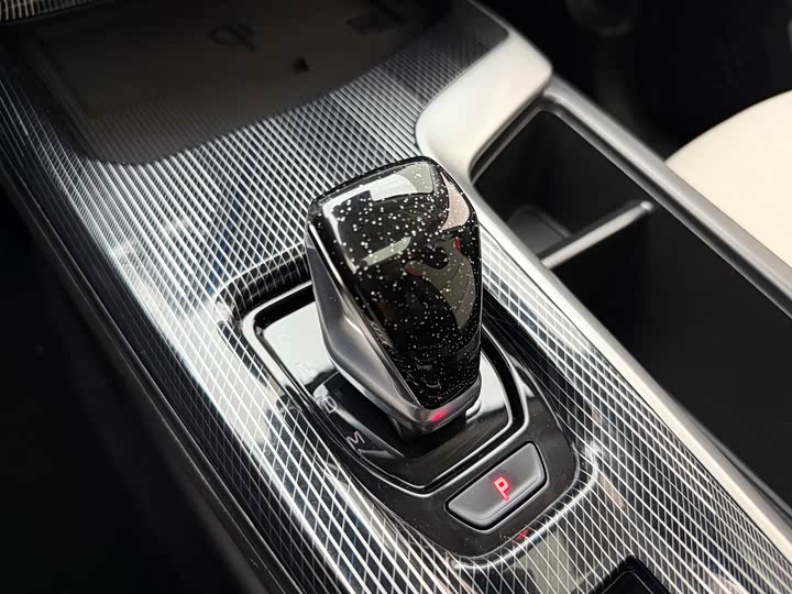 Фото 20 - Haval Chitu