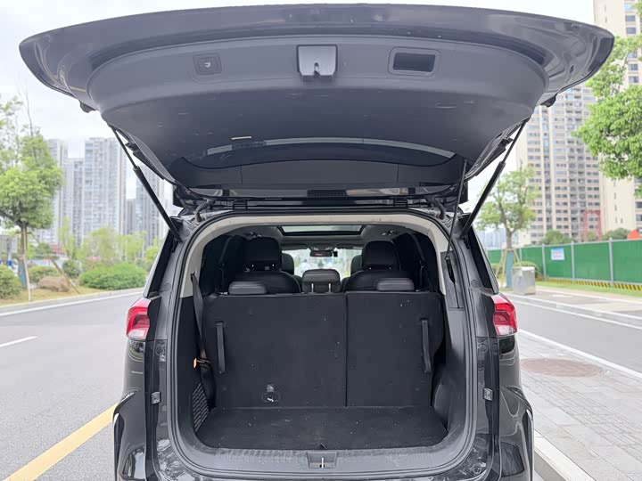 Фото 13 - Maxus G50