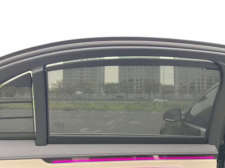 Фото 22 - Mercedes-Benz S-Class