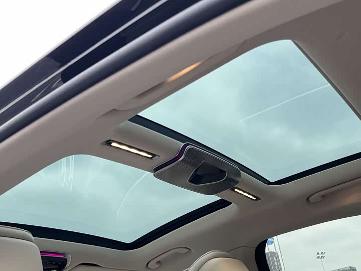 Фото 23 - Mercedes-Benz S-Class