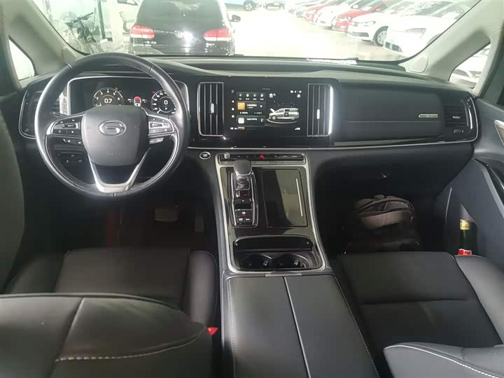 Фото 12 - GAC Trumpchi M8