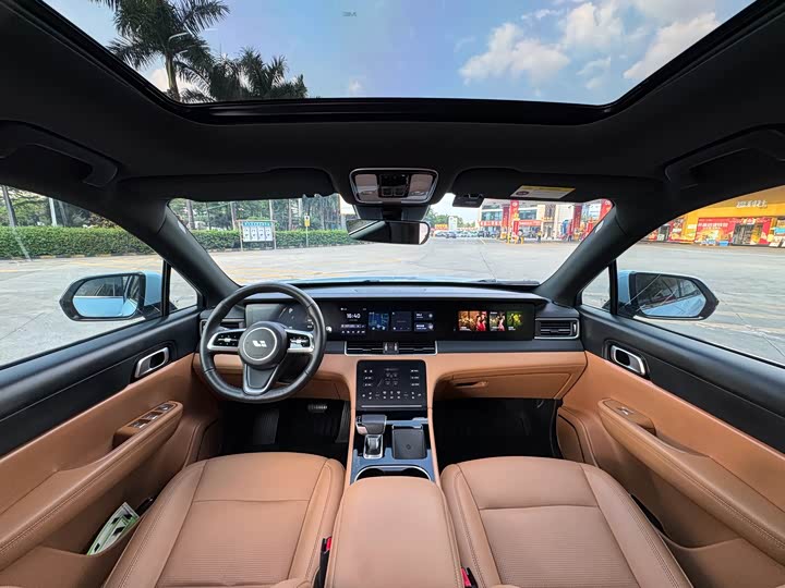 Фото 8 - LiXiang One