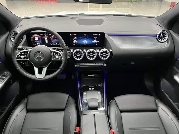 Фото 2 - Mercedes-Benz GLA-Class