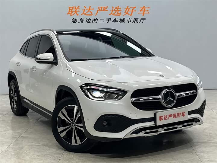 Фото 24 - Mercedes-Benz GLA-Class