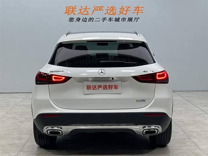 Фото 26 - Mercedes-Benz GLA-Class