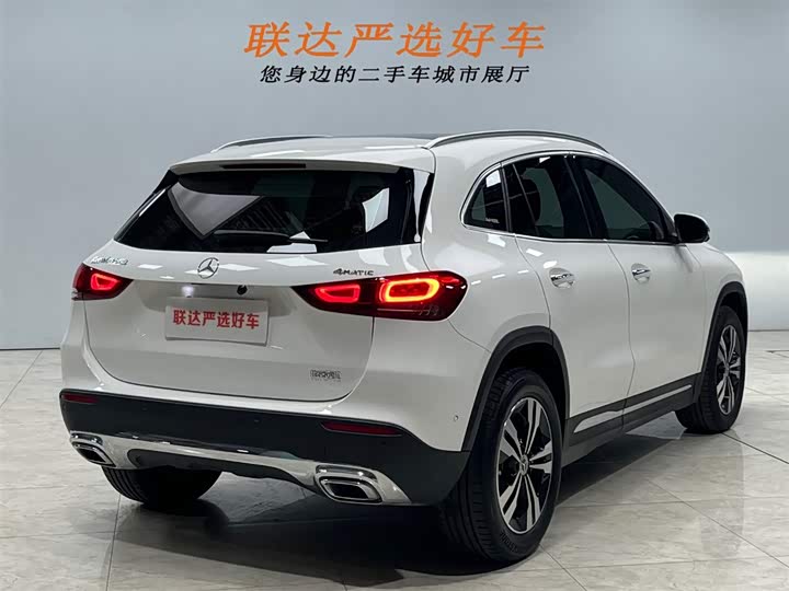 Фото 27 - Mercedes-Benz GLA-Class