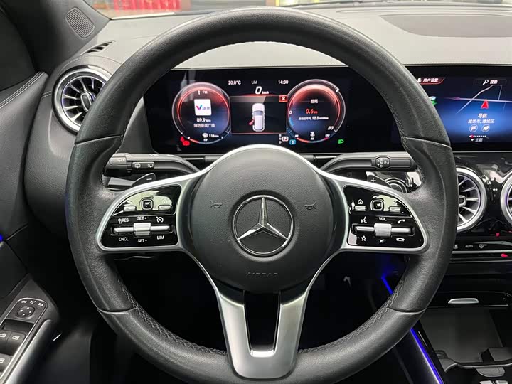 Фото 3 - Mercedes-Benz GLA-Class