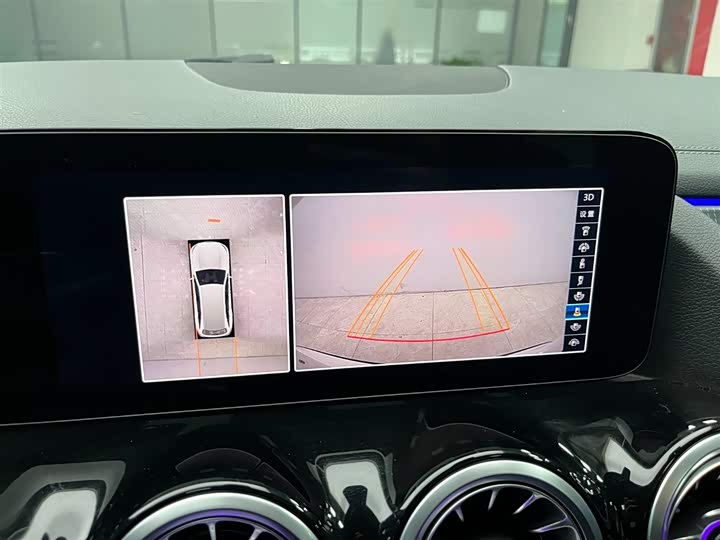 Фото 7 - Mercedes-Benz GLA-Class