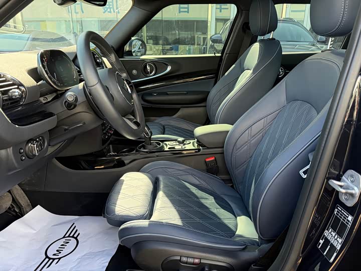 Фото 11 - Mini Clubman