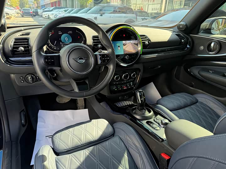 Фото 13 - Mini Clubman