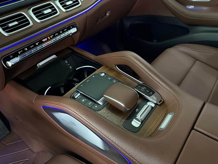 Фото 11 - Mercedes-Benz GLE-Class