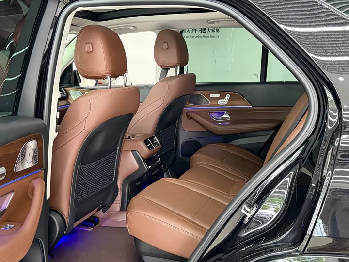 Фото 13 - Mercedes-Benz GLE-Class